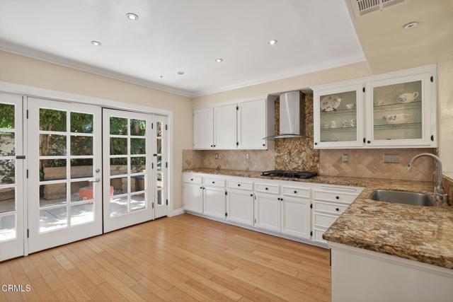 7748 Paso Robles Street, Ventura CA: https://media.crmls.org/mediaz/40ee2376-3473-43ed-81ed-c77da2faff86.jpg