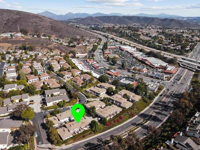 9757 Caminito Cuadro, San Diego CA: https://media.crmls.org/mediaz/40ef2bda-77bc-482c-948e-38322ef151fa.jpg