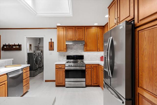 157 Mclellan Avenue, San Mateo CA: https://media.crmls.org/mediaz/40ef64b2-e262-4d87-9095-bac38e383beb.jpg