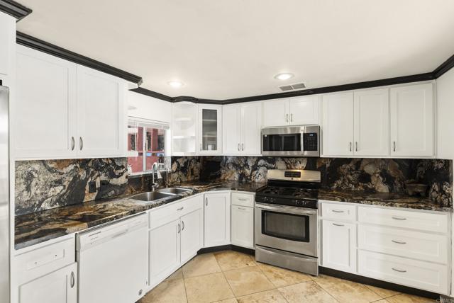 Detail Gallery Image 20 of 55 For 1936 O Ave, National City,  CA 91950 - 3 Beds | 3/1 Baths