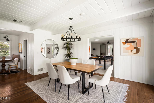 Detail Gallery Image 12 of 45 For 1640 N Altadena Dr, Pasadena,  CA 91107 - 3 Beds | 2 Baths