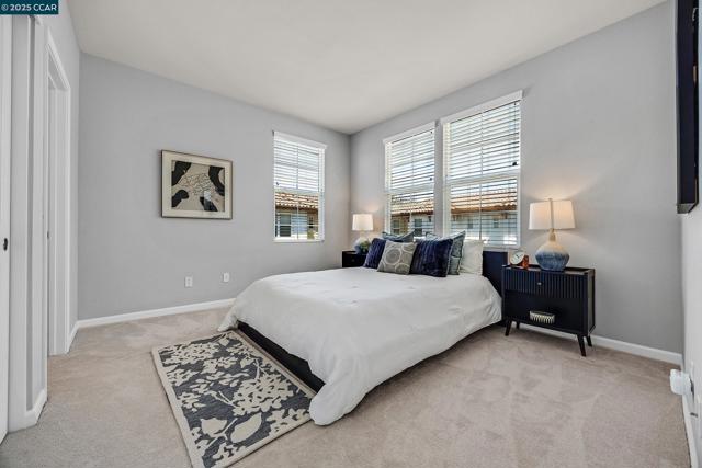 47 Matisse Ct, Pleasant Hill CA: https://media.crmls.org/mediaz/40f17fe0-2b0d-4878-abb9-5271b5fbae9d.jpg