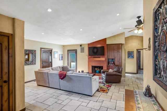 810 Altura Place, Del Rey Oaks CA: https://media.crmls.org/mediaz/40f32178-15e1-4567-bd70-759ac00eef4d.jpg
