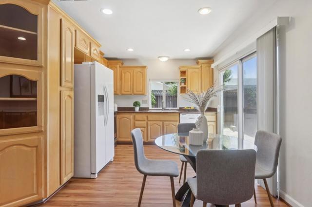 390 Bluefield Drive, San Jose CA: https://media.crmls.org/mediaz/40f5baaa-7ff5-49a8-861f-3195134fc3e7.jpg