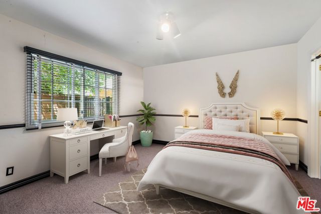 17040 Rancho Street, Encino CA: https://media.crmls.org/mediaz/40f63735-5cf2-4fcf-9580-5fa8b6336f3a.jpg