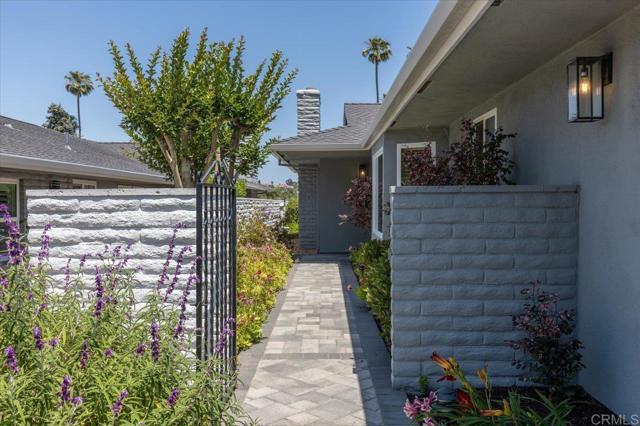 1406 La Loma Drive, San Marcos CA: https://media.crmls.org/mediaz/40f6f160-b495-464a-b328-1eed5a56a9f5.jpg