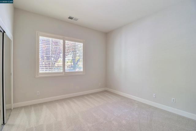 136 Sugarloaf Ct, Alamo CA: https://media.crmls.org/mediaz/40f70a55-d6f6-41d6-9a06-b38f7590a0ce.jpg