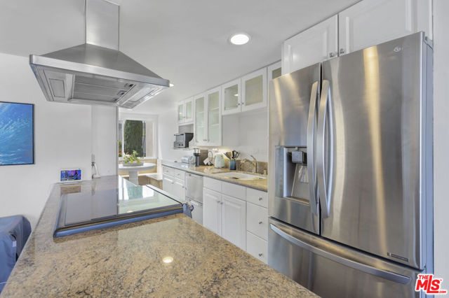 23910 De Ville Way, D photo 11