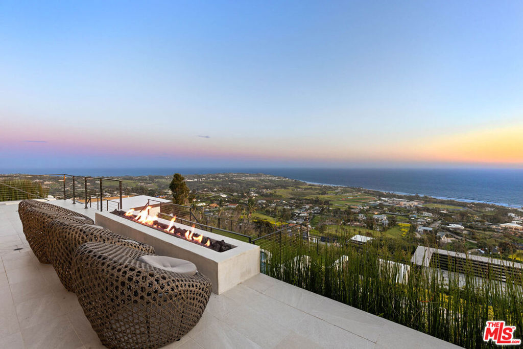 5366 Horizon Drive
