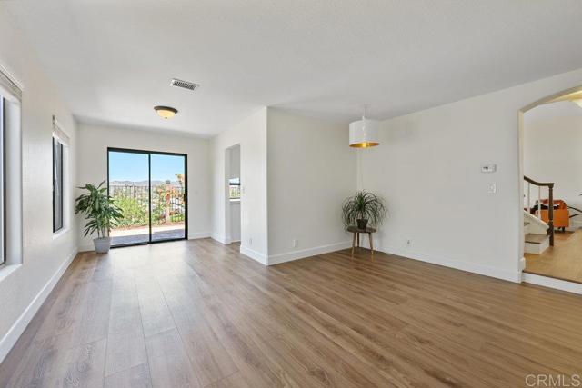 8627 Paseo Del Sol, Santee CA: https://media.crmls.org/mediaz/40f8350f-09ef-4fe8-b719-9226b2cc0505.jpg