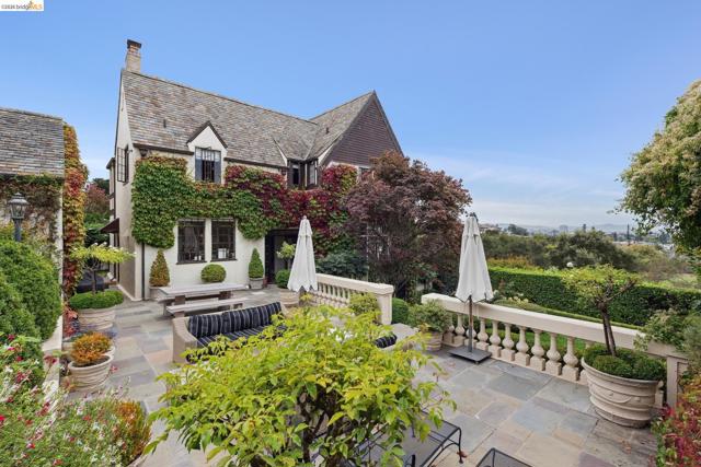 Image 4 of 30 For 5710 Margarido Dr