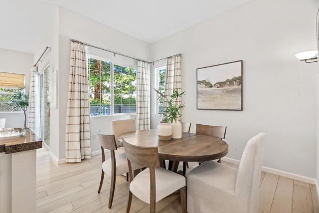 550 El Camino Real, Burlingame CA: https://media.crmls.org/mediaz/40f9fec3-e9f3-4075-b9cc-d51deda2fa13.jpg