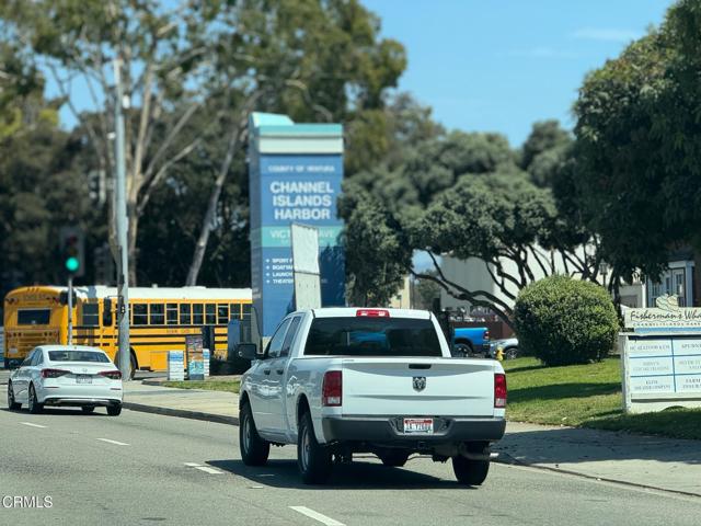 920 CATAMARAN Street, Oxnard CA: https://media.crmls.org/mediaz/40fa101c-68a7-4b61-818d-9dffb400f33f.jpg