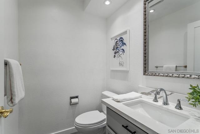 100 Tunapuna Lane, Coronado CA: https://media.crmls.org/mediaz/40fd6853-0adc-464c-9f46-47e09ae01e7f.jpg