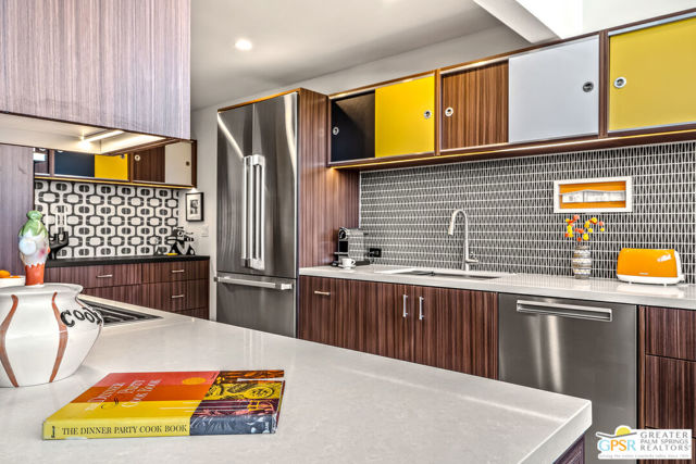 2455 S Via Lazo, Palm Springs CA: https://media.crmls.org/mediaz/40fdf9cd-db85-4ca4-a077-b202ba5528fe.jpg