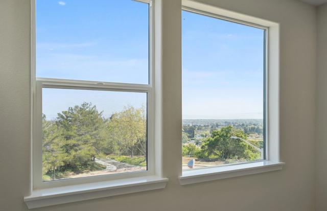 2506 Sage Street, San Mateo CA: https://media.crmls.org/mediaz/40fe77ef-7ccc-4bc0-9dab-d6913e3f2832.jpg