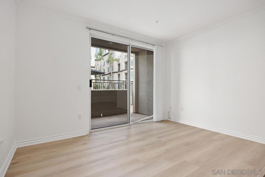 9263 Regents Rd - photo 6