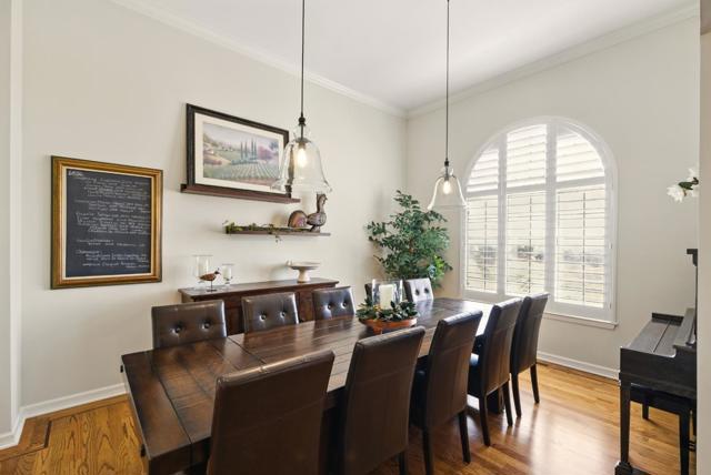 2525 Bridle Path Drive, Gilroy CA: https://media.crmls.org/mediaz/40ffbdee-0cce-4d5d-8927-4f648836484a.jpg