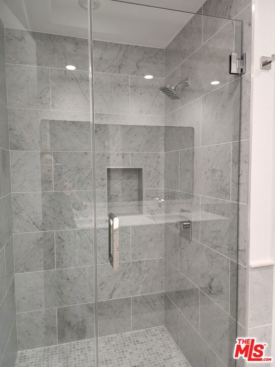 https://media.crmls.org/mediaz/4100586d-8588-43e1-99b0-27918f1117ab.jpg?preset=X-Large