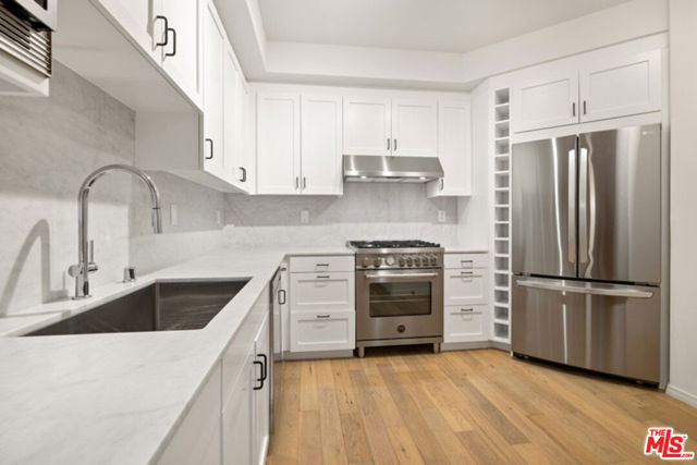 4180 Fair Avenue, 103 photo 7