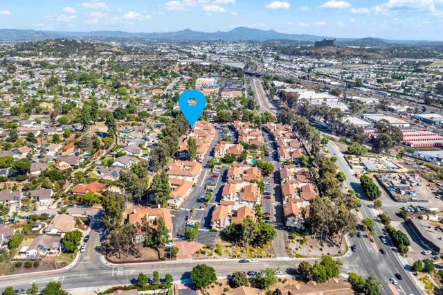 1122 Grape St, San Marcos CA: https://media.crmls.org/mediaz/41022cce-d4a8-49e1-bcd3-d73d3809f00a.jpg