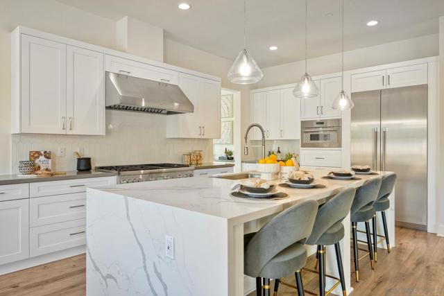 16350 Sage Trails Ct, Poway CA: https://media.crmls.org/mediaz/41027829-0480-469a-8a1f-20136084968e.jpg