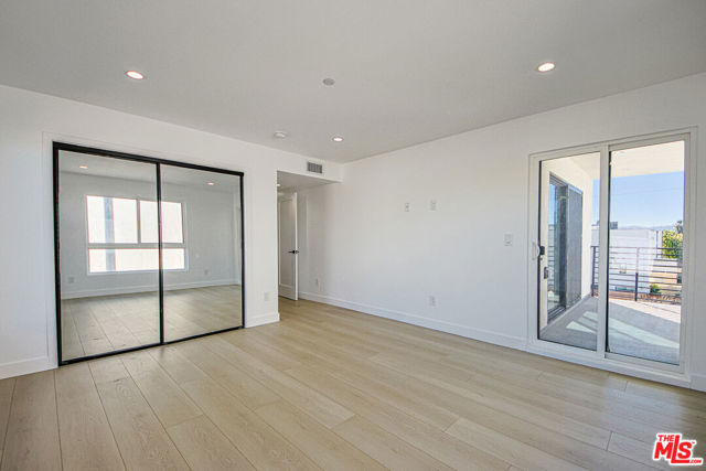 5709 Auckland Avenue, North Hollywood CA: https://media.crmls.org/mediaz/41038b00-5a08-4fa3-8cd2-5344b38aa309.jpg