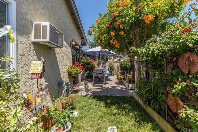10214 Michala Place, Santee CA: https://media.crmls.org/mediaz/41044a74-26f4-48f2-8da4-c900e5da53a5.jpg