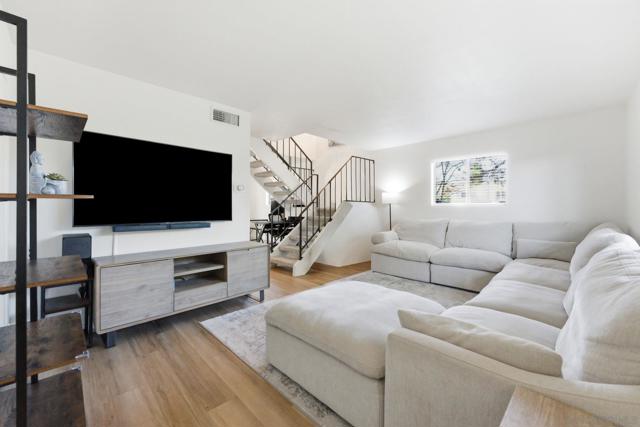 11941 Royal Rd, El Cajon CA: https://media.crmls.org/mediaz/4104586b-1f82-4ef0-9b8f-17d1b03dea19.jpg