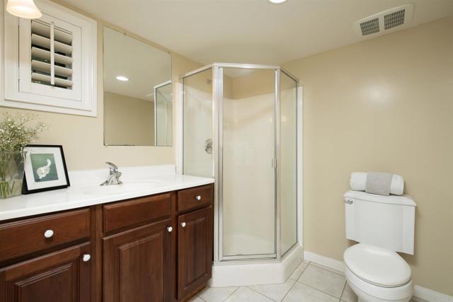 Detail Gallery Image 21 of 39 For 8939 Oviedo St, San Diego,  CA 92129 - 4 Beds | 3/1 Baths