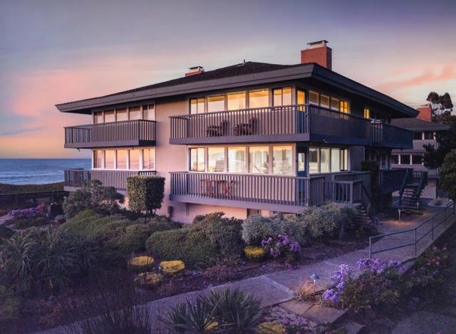 19 La Playa Street, Monterey CA: https://media.crmls.org/mediaz/4105d1dc-6575-41d7-ba12-d4448a80958d.jpg