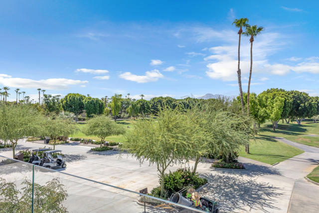 207 Bouquet Canyon Drive, Palm Desert, CA 92211
