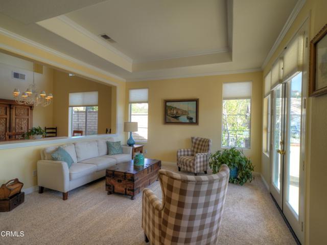 Detail Gallery Image 10 of 54 For 29047 Ironwood Ln, Saugus,  CA 91390 - 3 Beds | 3 Baths