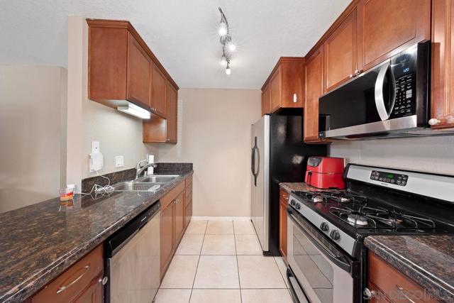 9938 Buena Vista Drive, Spring Valley CA: https://media.crmls.org/mediaz/4107cb97-cd87-4137-800b-5458680f9e8f.jpg