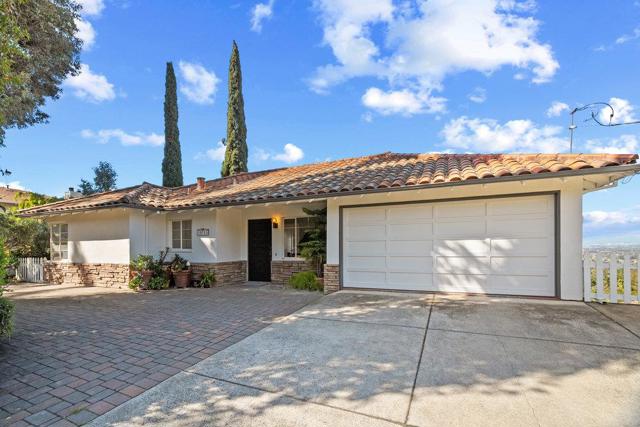 15711 Highland Drive, San Jose CA: https://media.crmls.org/mediaz/41083e94-5449-43bb-9da7-8fbafef2c0cc.jpg