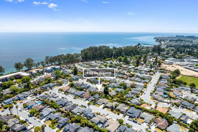 150 Sir Francis Court, Capitola CA: https://media.crmls.org/mediaz/41087829-f002-4e2c-ba2d-1cda8f053470.jpg