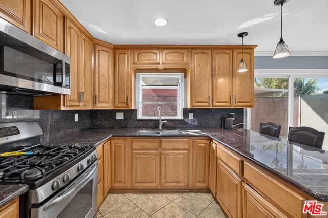 248 East 186th Street photo 15