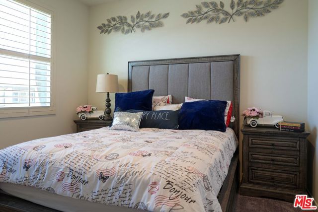 18215 Astro Court, Santa Clarita CA: https://media.crmls.org/mediaz/4108e138-4616-49fc-b401-558400ca0c88.jpg