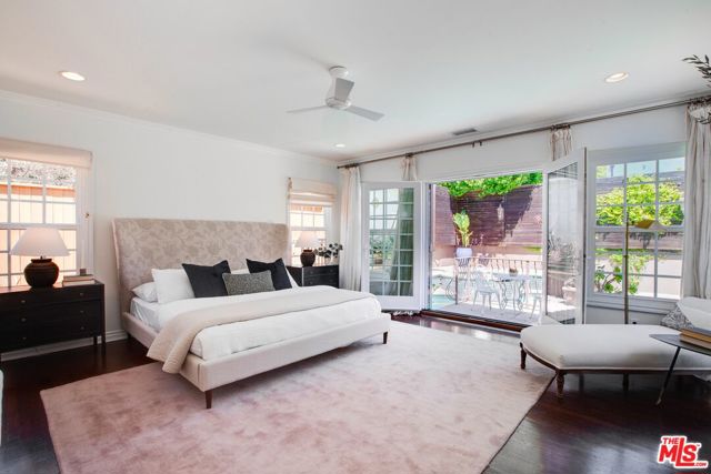 1900 N Serrano Avenue, Los Angeles CA: https://media.crmls.org/mediaz/4108e38b-0929-4ebe-828a-6a61c437bd04.jpg