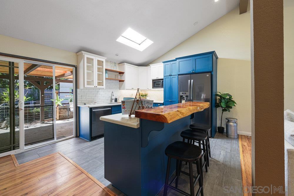 MLS #250034913SD image #11