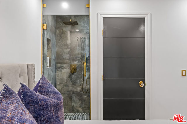23426 Balmoral Lane, West Hills CA: https://media.crmls.org/mediaz/4109b11c-5a5f-48f7-bdf5-813ac1078e7a.jpg