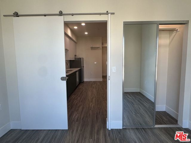 1037 Dewey Avenue, Los Angeles CA: https://media.crmls.org/mediaz/4109f1e0-eb36-4a6d-9fbf-c34921b6dbeb.jpg
