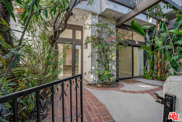 1654 Michael Lane, Pacific Palisades, CA 90272
