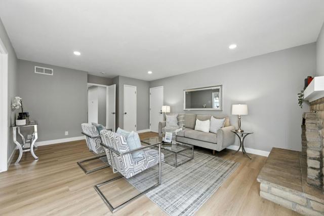 387 Menhaden Court, Foster City CA: https://media.crmls.org/mediaz/410a2296-7bc4-4040-8eb2-8bd2b0c87963.jpg