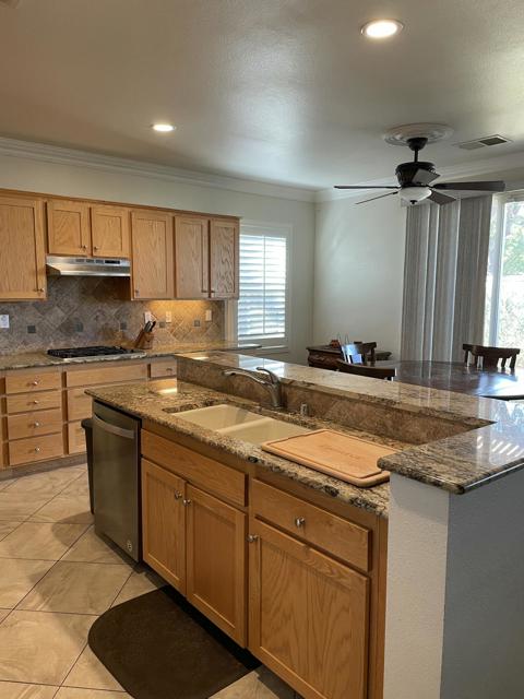 3690 Sorksbill S Drive, Hemet CA: https://media.crmls.org/mediaz/410b3fd6-2ef3-42dd-98db-ec9bca16ac49.jpg
