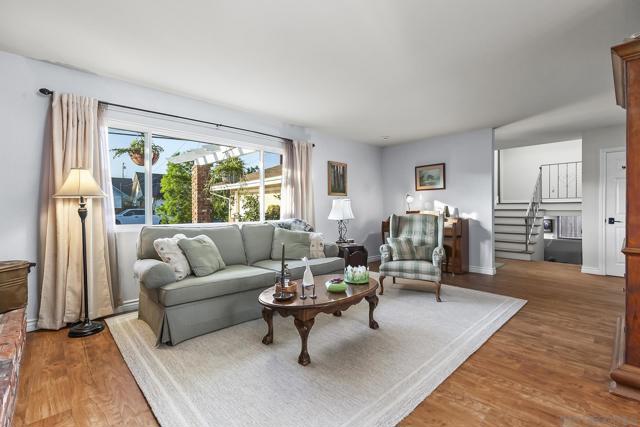 7783 Blue Lake Dr, San Diego CA: https://media.crmls.org/mediaz/410c385e-8c44-4cbb-be65-6358caa9f57c.jpg