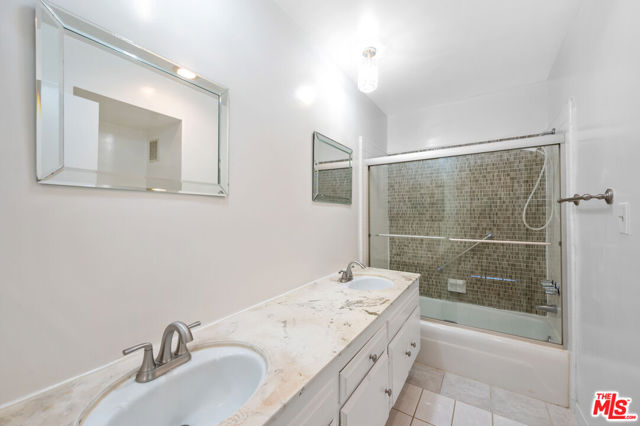 1300 Midvale Avenue, Los Angeles CA: https://media.crmls.org/mediaz/410c7fb0-bda7-4a1c-9134-0bde925624aa.jpg