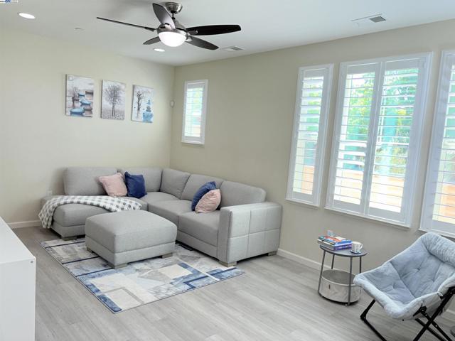 Image 1 of 31 For 3101 Palermo Way