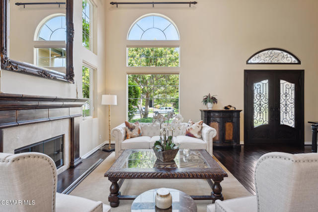 684 Noble Road, Simi Valley CA: https://media.crmls.org/mediaz/410cdd86-cbcc-469f-995e-17c60ee7a0fb.jpg