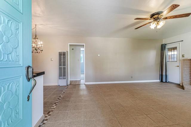 263 Maple Street, Hollister CA: https://media.crmls.org/mediaz/410d9b53-fe45-4b80-8fda-db8b56350143.jpg